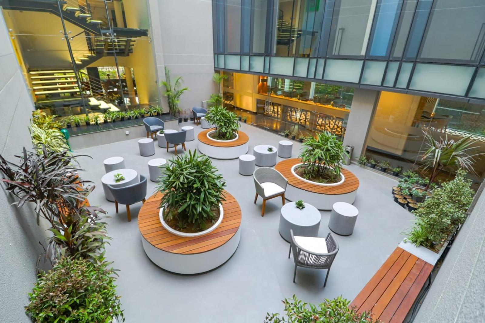 Air By Ahuja Residences Gurgaon Exterior photo
