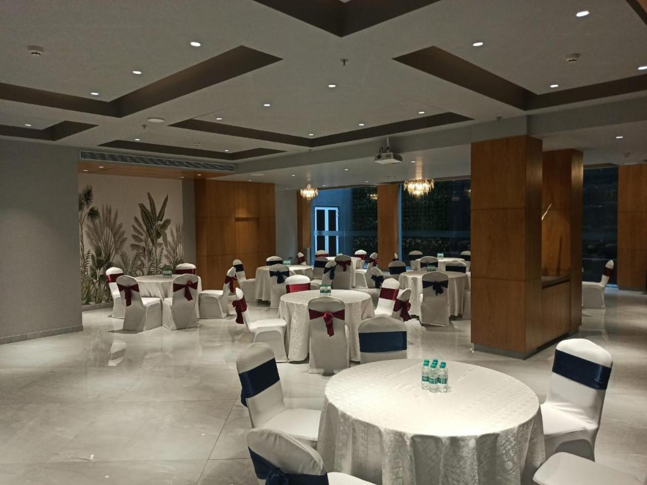 Air By Ahuja Residences Gurgaon Exterior photo